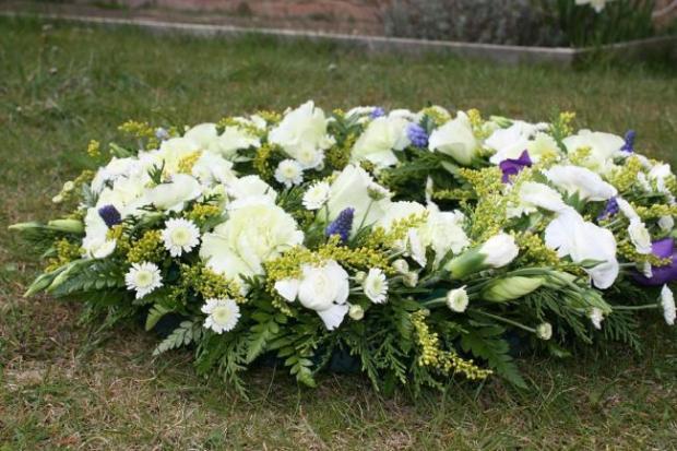 Funeral flowers. Photo: Pixelbay