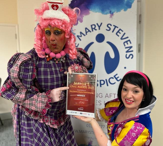 Wally Wombat as Nurse Fanny Annie and Lindsey Vickers as Snow White