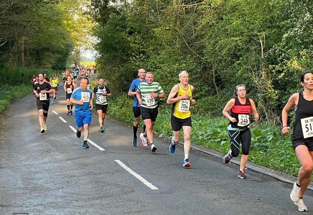 Stourbridge News: Runners take on the DK10K road race for the first time since Covid